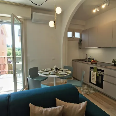 Apartment Bellissima Vista Lago, Privata,nuovo Bardolino